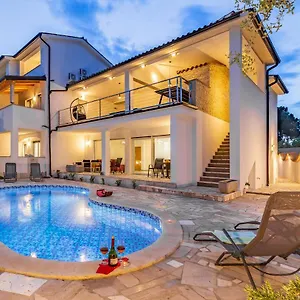  Appartement Asta